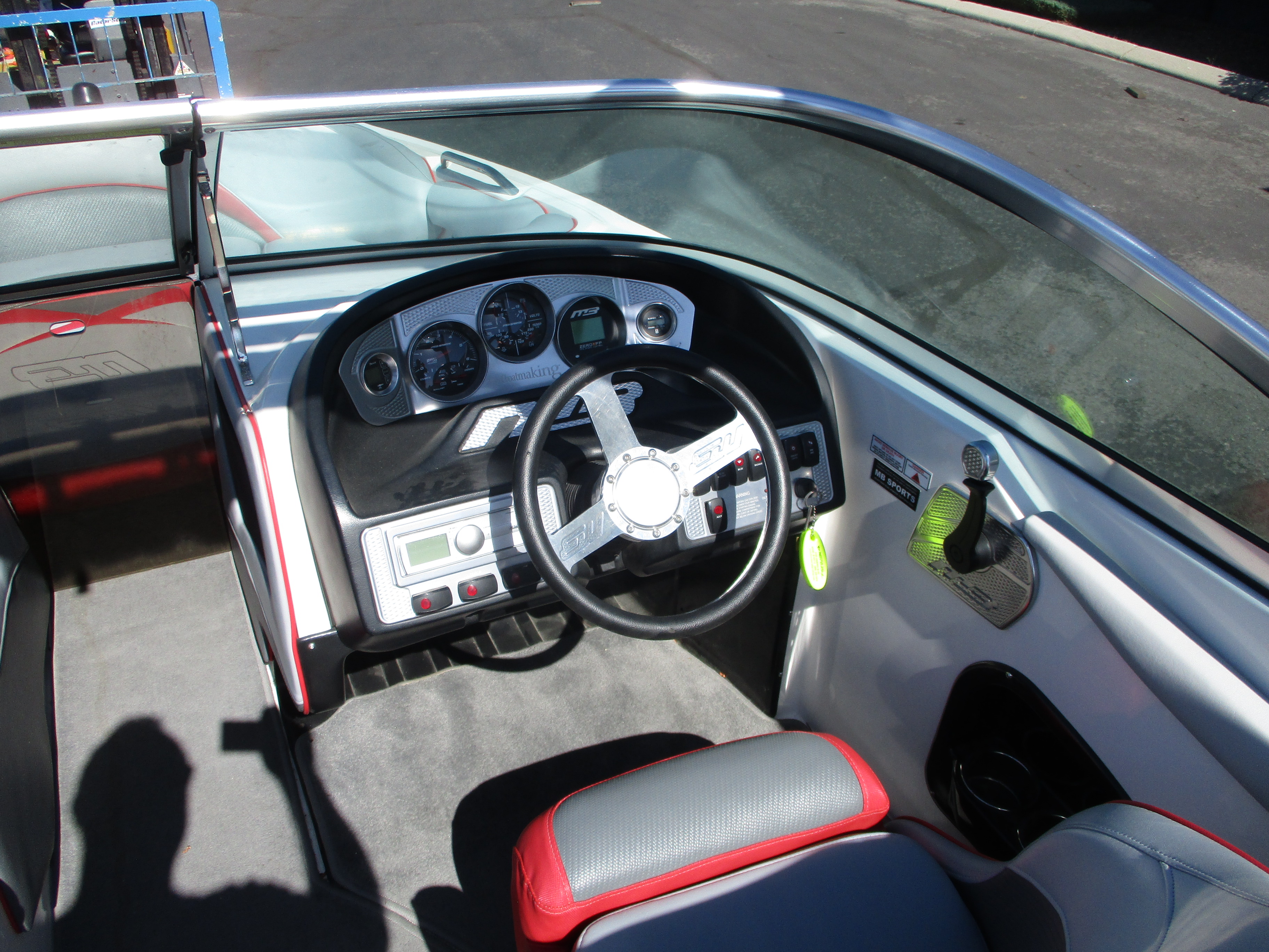 2013 MB SPORTS F21 TOMCAT Icon